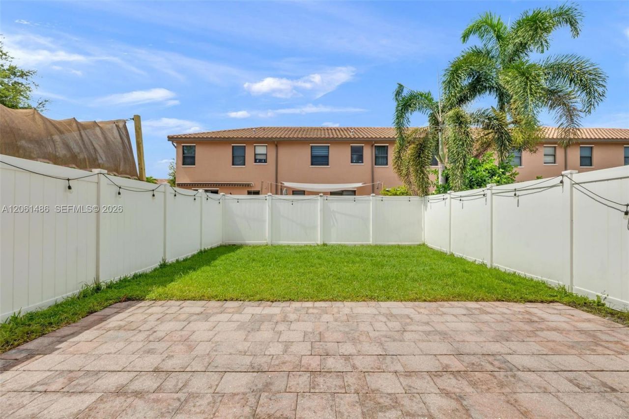 3353 W 90th St , Hialeah, FL 33018 Photo
