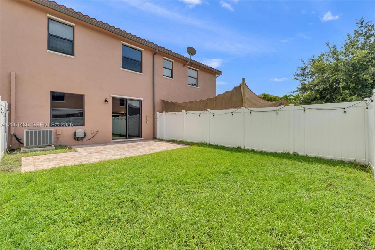 3353 W 90th St , Hialeah, FL 33018 Photo