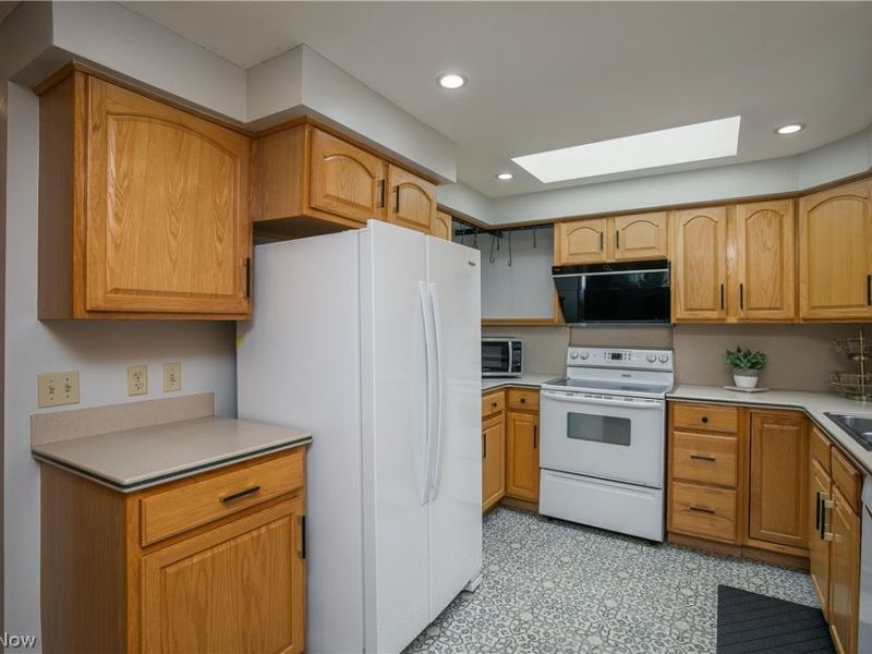 9786 Hocking Street NW, Massillon, OH 44646 Photo 12