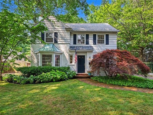 374 Ashbourne Road, Rochester, NY 14618
