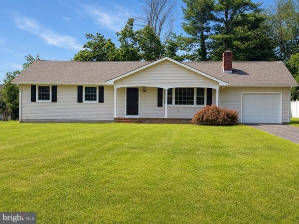 3209 E CHESTNUT AVENUE, VINELAND, NJ 08361