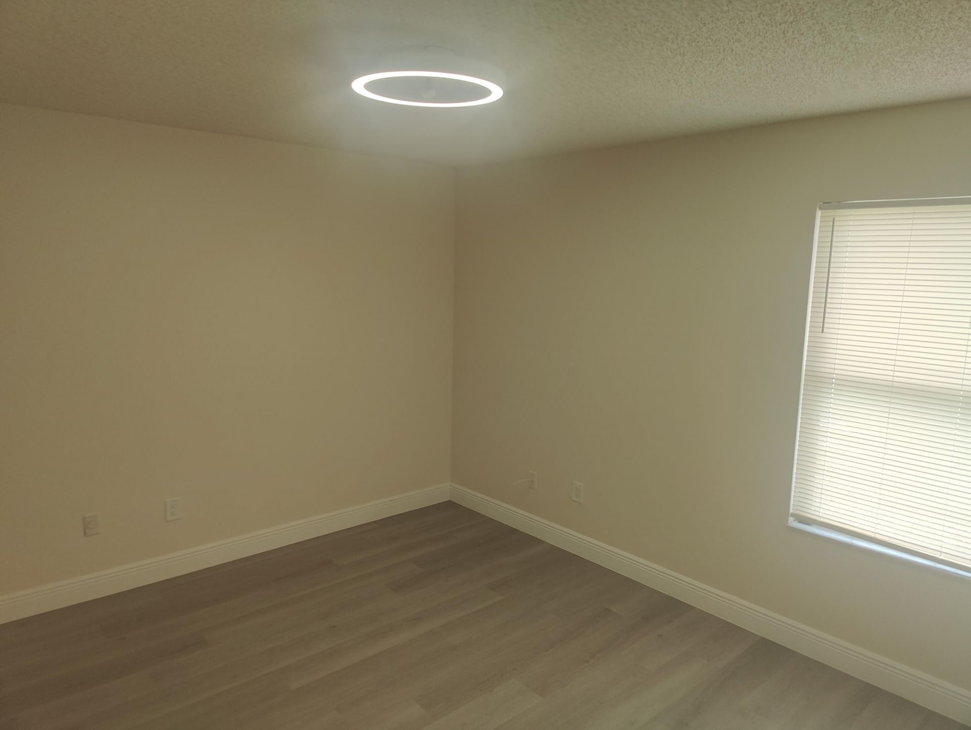 302 Lakeview Drive E, Unit 302, Royal Palm Beach, FL 33411 Photo
