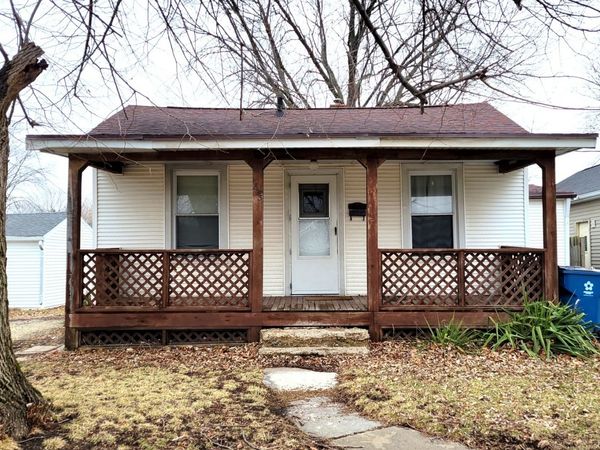 1823 9th Street , Peru, IL 61354