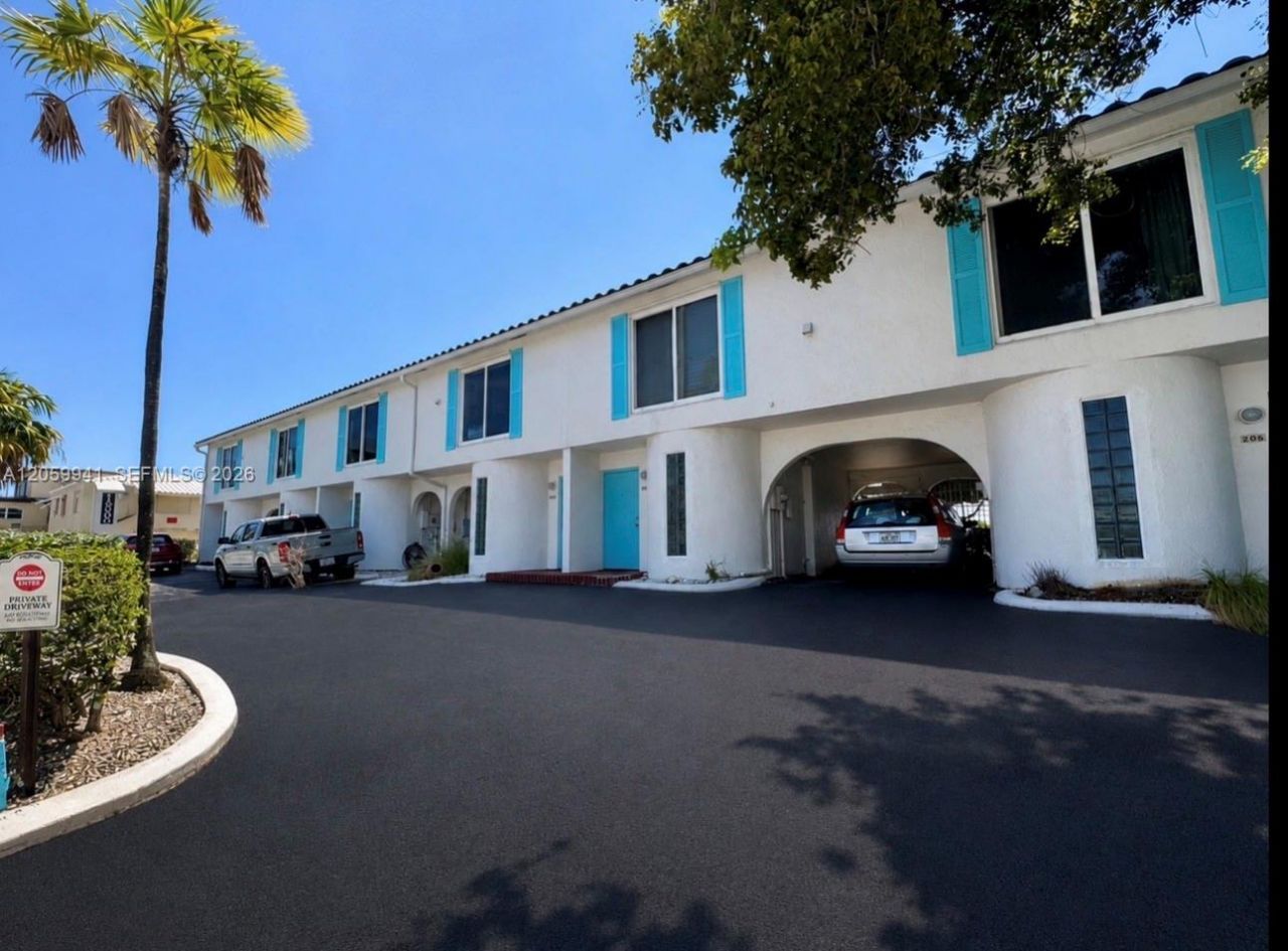 1800 N Ocean Dr , Unit 203, Hollywood, FL 33019 Photo