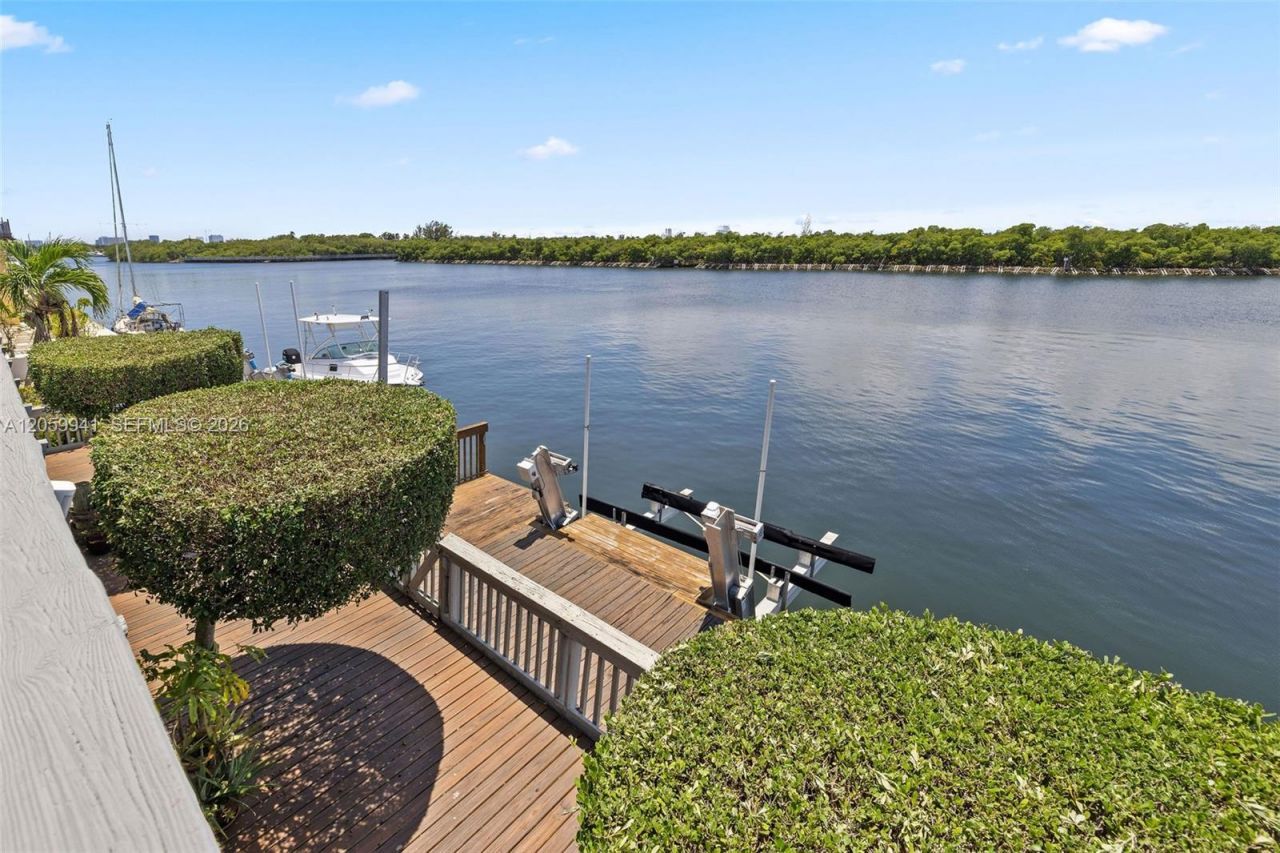 1800 N Ocean Dr , Unit 203, Hollywood, FL 33019 Photo