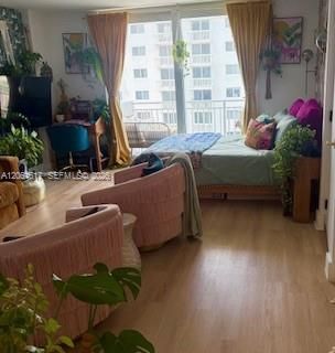 345 Ocean Dr, Unit 718, Miami Beach, FL 33139 Photo