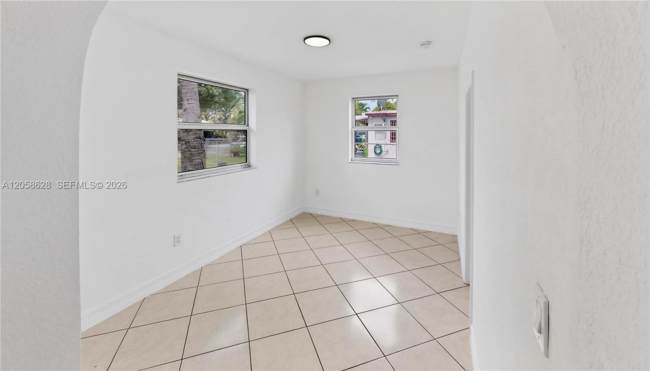 10755 SW 217th St, Miami, FL 33170 Photo