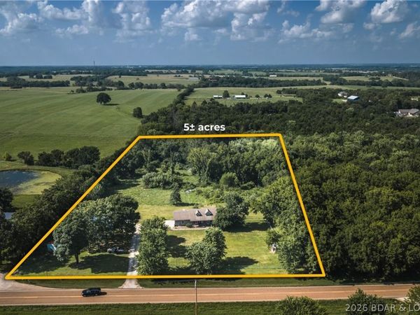 407 Highway Y , Eldon, MO 65026