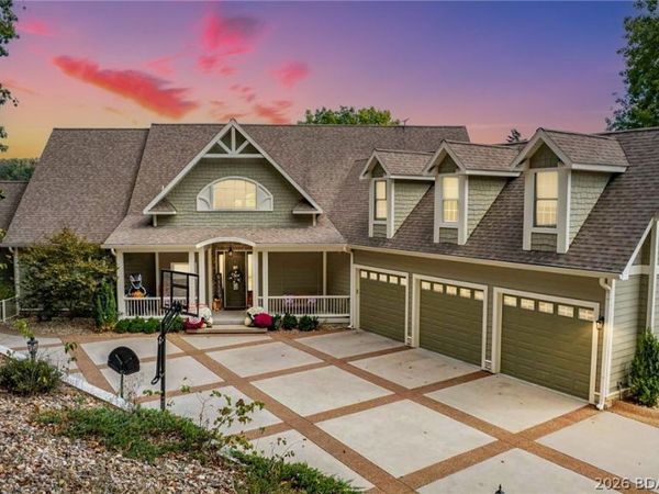 323 Cherry Hill Drive, Lake Ozark, MO 65049