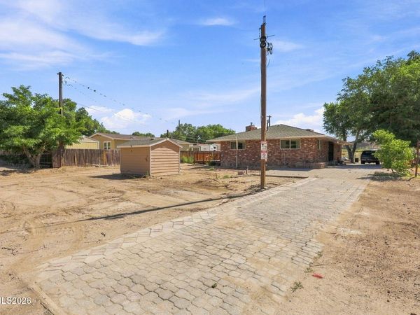 5364 Woods Drive, Sun Valley, NV 89433