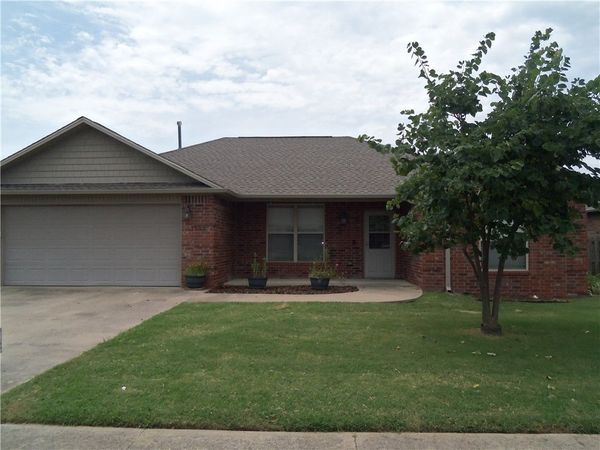 1902 N Messick Court, Siloam Springs, AR 72761