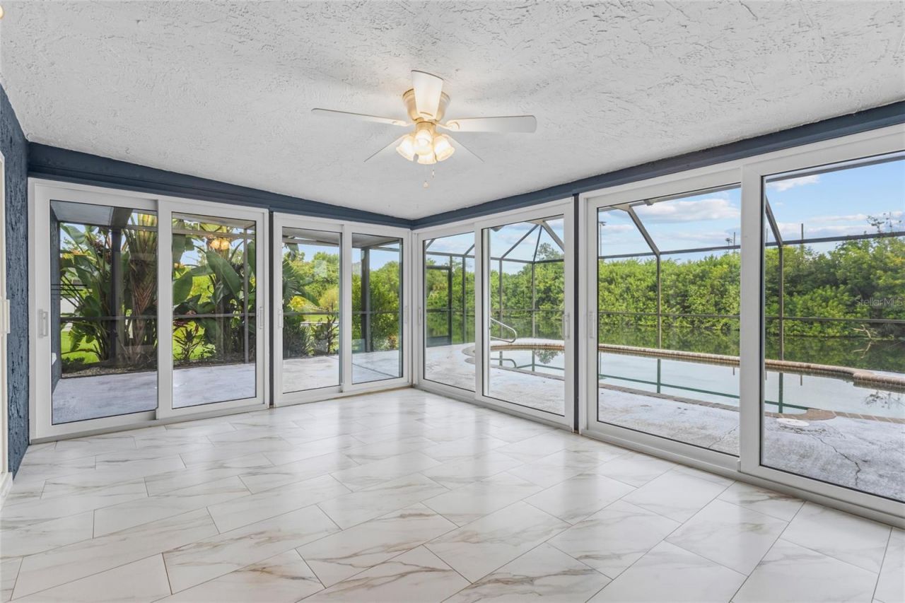 1401 Georgetowne Drive, Sarasota, FL 34232 Photo