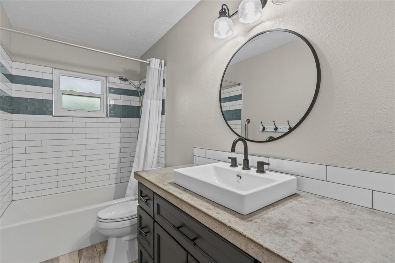 1401 Georgetowne Drive, Sarasota, FL 34232 Photo