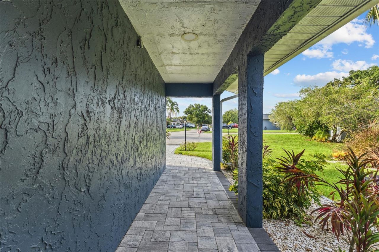 1401 Georgetowne Drive, Sarasota, FL 34232 Photo