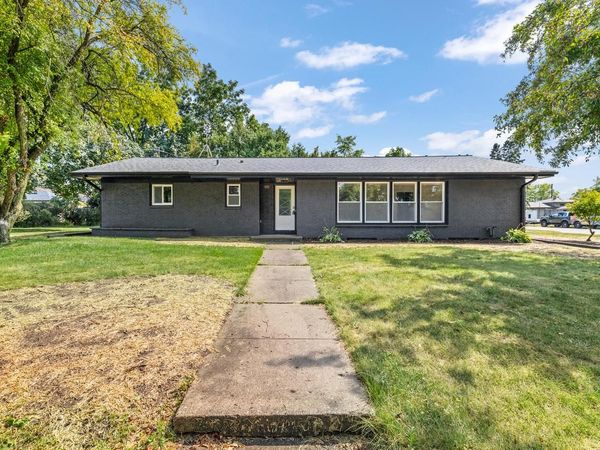 525 W Loos STREET, Hartford, WI 53027