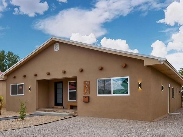 1423 Van Cleave Road NW, Albuquerque, NM 87107