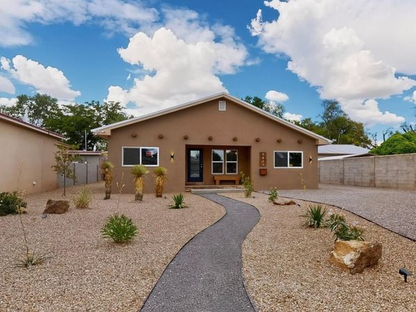 1423 Van Cleave Road NW, Albuquerque, NM 87107