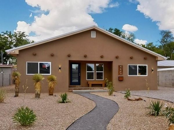 1423 Van Cleave Road NW, Albuquerque, NM 87107