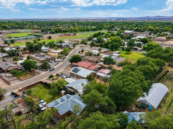 1423 Van Cleave Road NW, Albuquerque, NM 87107