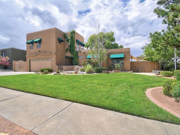 9312 Farragut Drive NE, Albuquerque, NM 87111