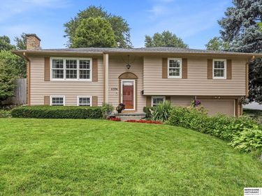 11336 Gold Street, Omaha, NE 68144