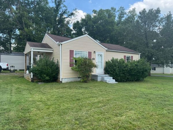 201 Sloan St , Lebanon, TN 37087