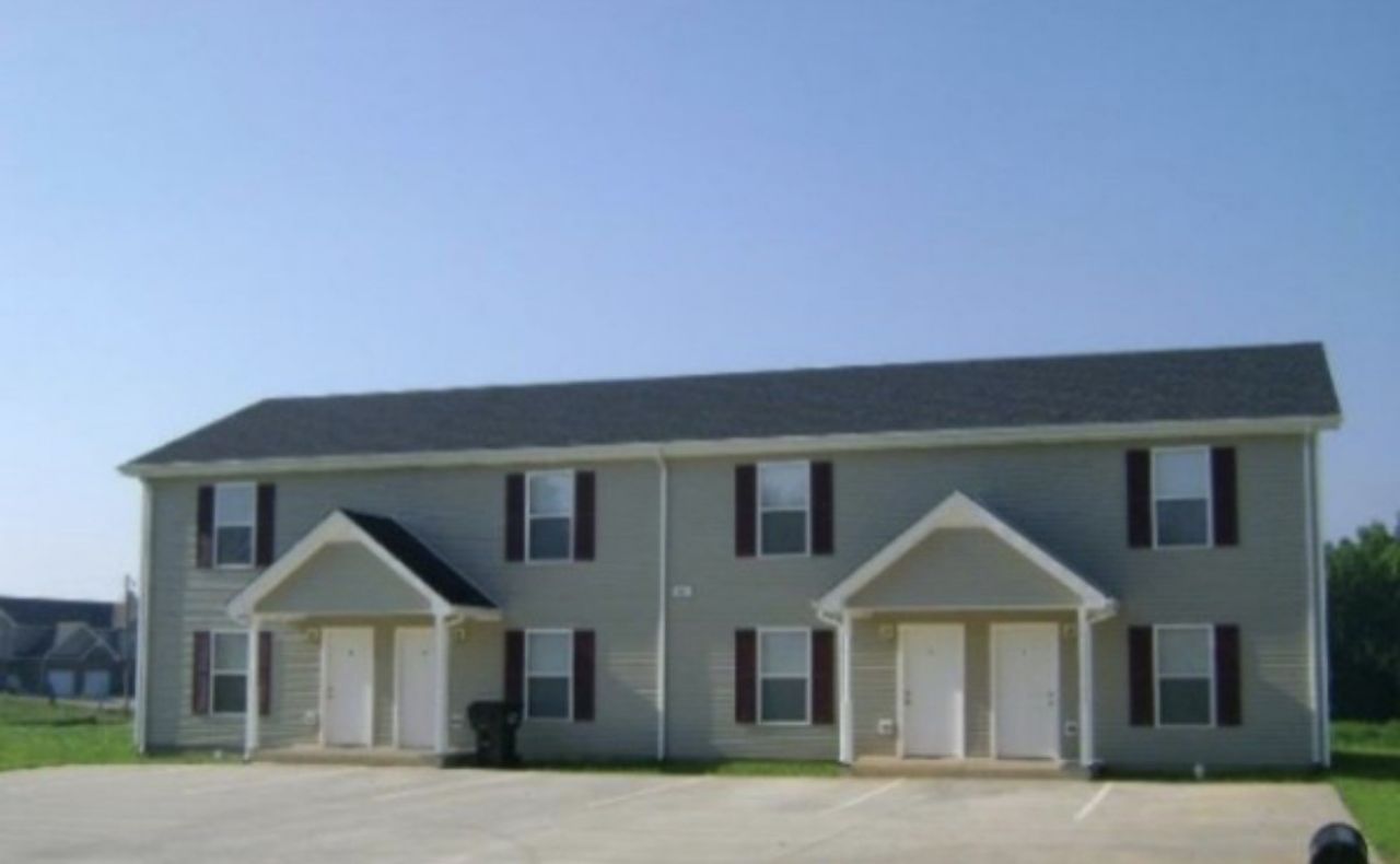 516 Patriot Park Ct , Unit C, Clarksville, TN 37042 Main Photo