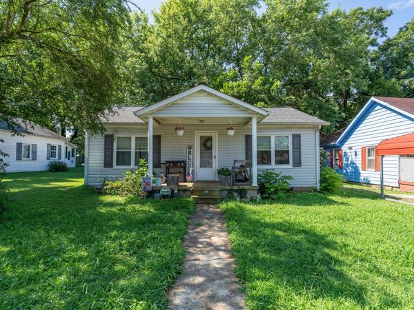 315 Debus St , Lawrenceburg, TN 38464
