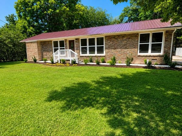 818 S Spring St , Manchester, TN 37355