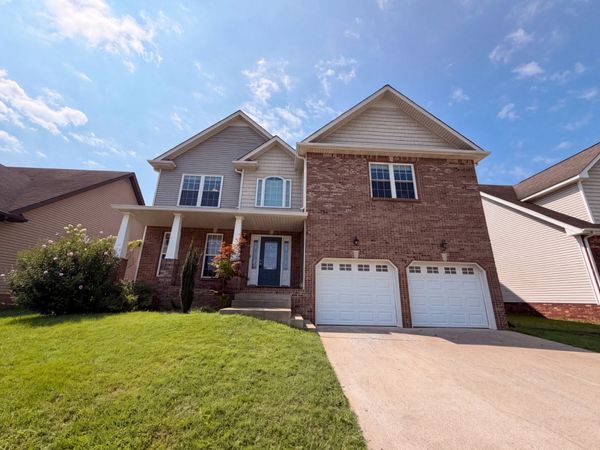 1733 Apache Way , Clarksville, TN 37042
