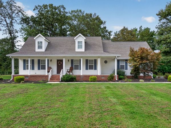 258 Oak Place Dr , Smithville, TN 37166