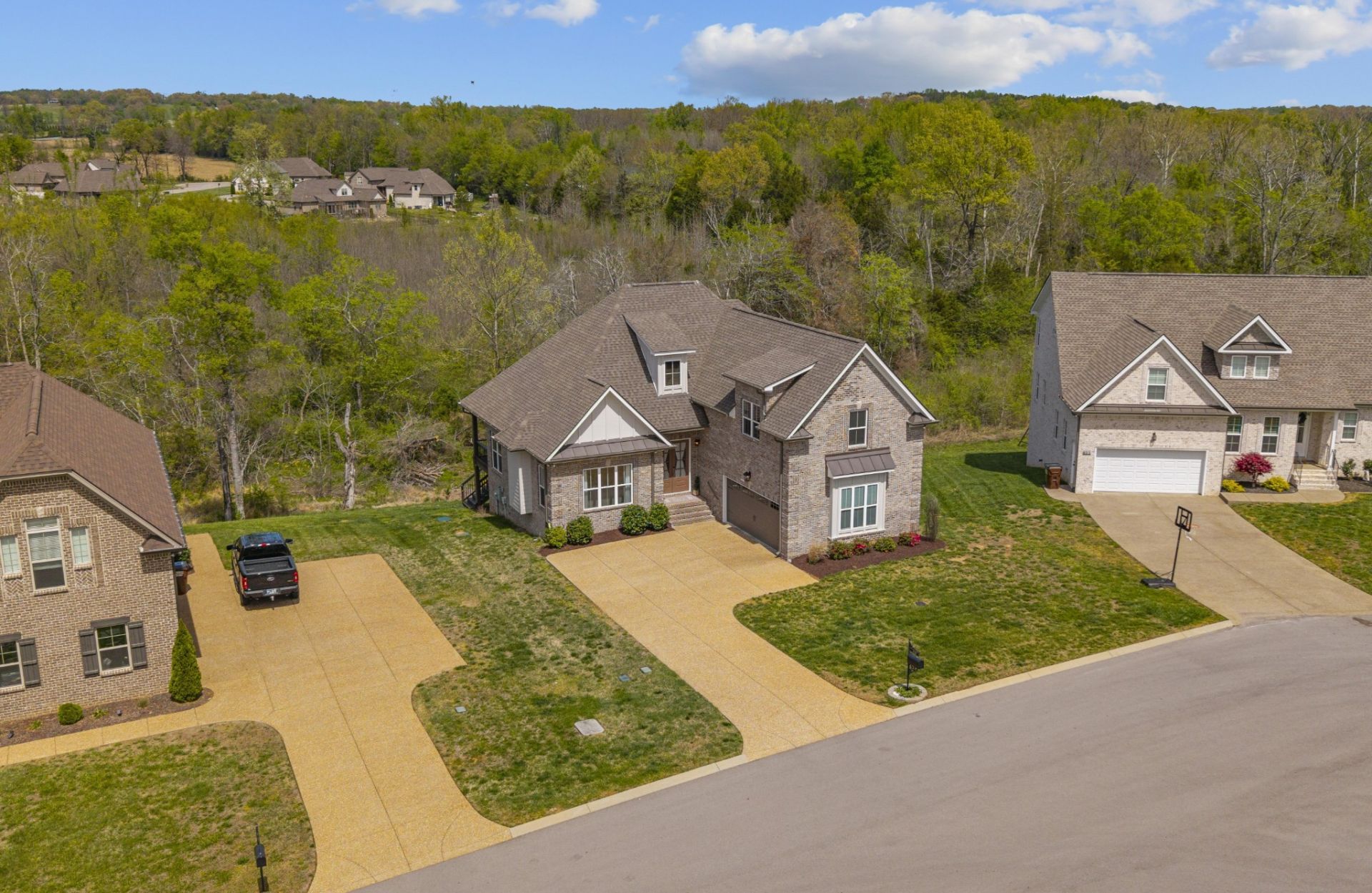 813 Ridgestone Pl , Lebanon, TN 37087 Main Photo