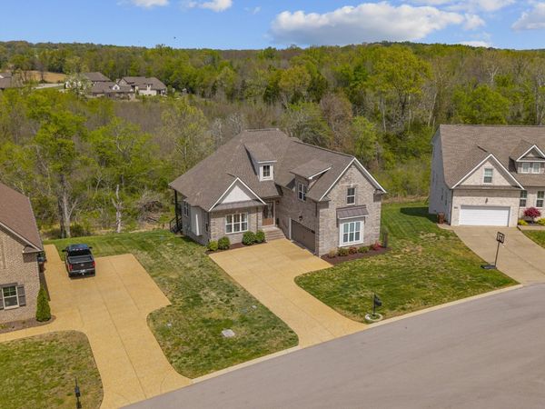 813 Ridgestone Pl , Lebanon, TN 37087