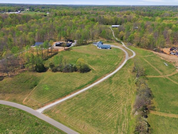 1043 Murphy Hollow Road , Vanleer, TN 37181