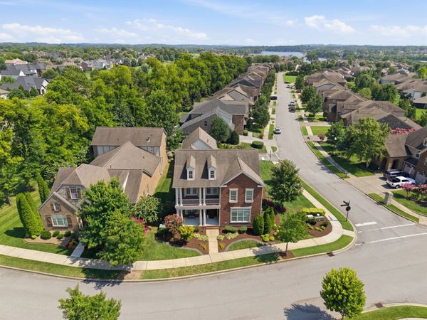 1655 Noah Ln, Gallatin, TN 37066