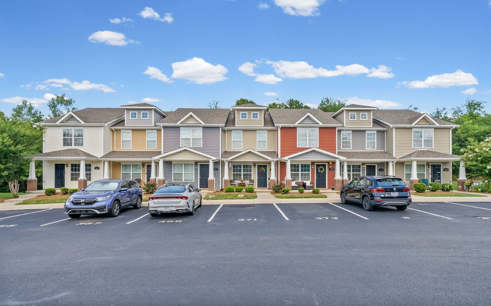 365 Sam Houston Cir , Clarksville, TN 37040 Main Photo