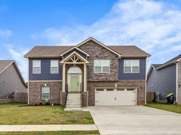 243 Dugger Dr , Clarksville, TN 37042