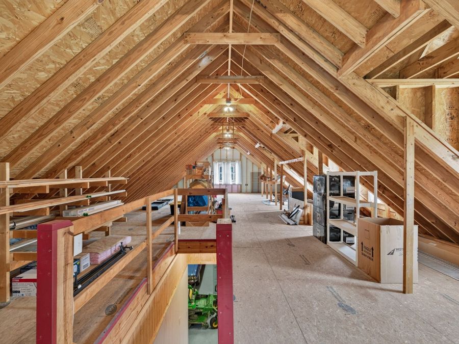 Property Image 100
