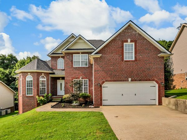 1156 Stillwood Dr, Clarksville, TN 37042