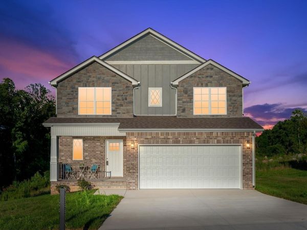 934 Bankside Dr , Clarksville, TN 37043