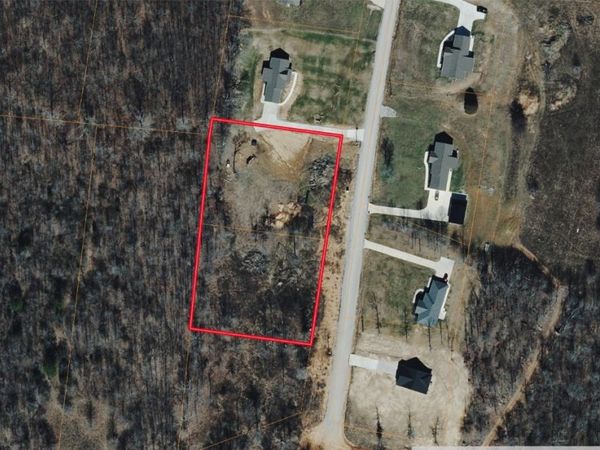 350 Kelsie Cir , Summertown, TN 38483
