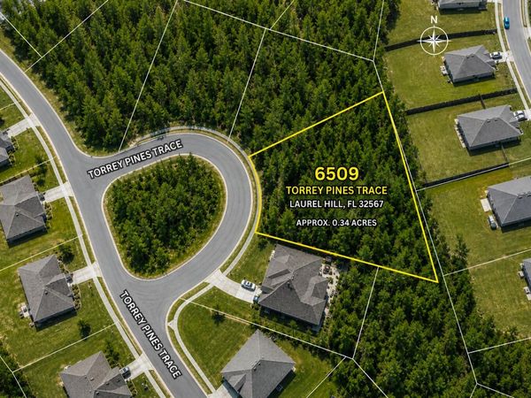 6509 Torrey Pines Trace, Laurel Hill, FL 32567