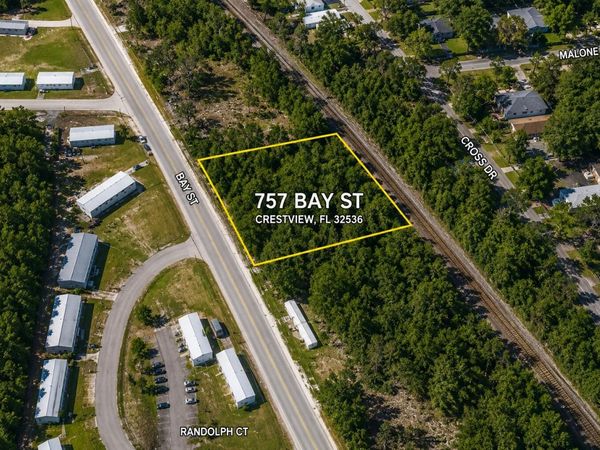 757 Bay Street, Crestview, FL 32536