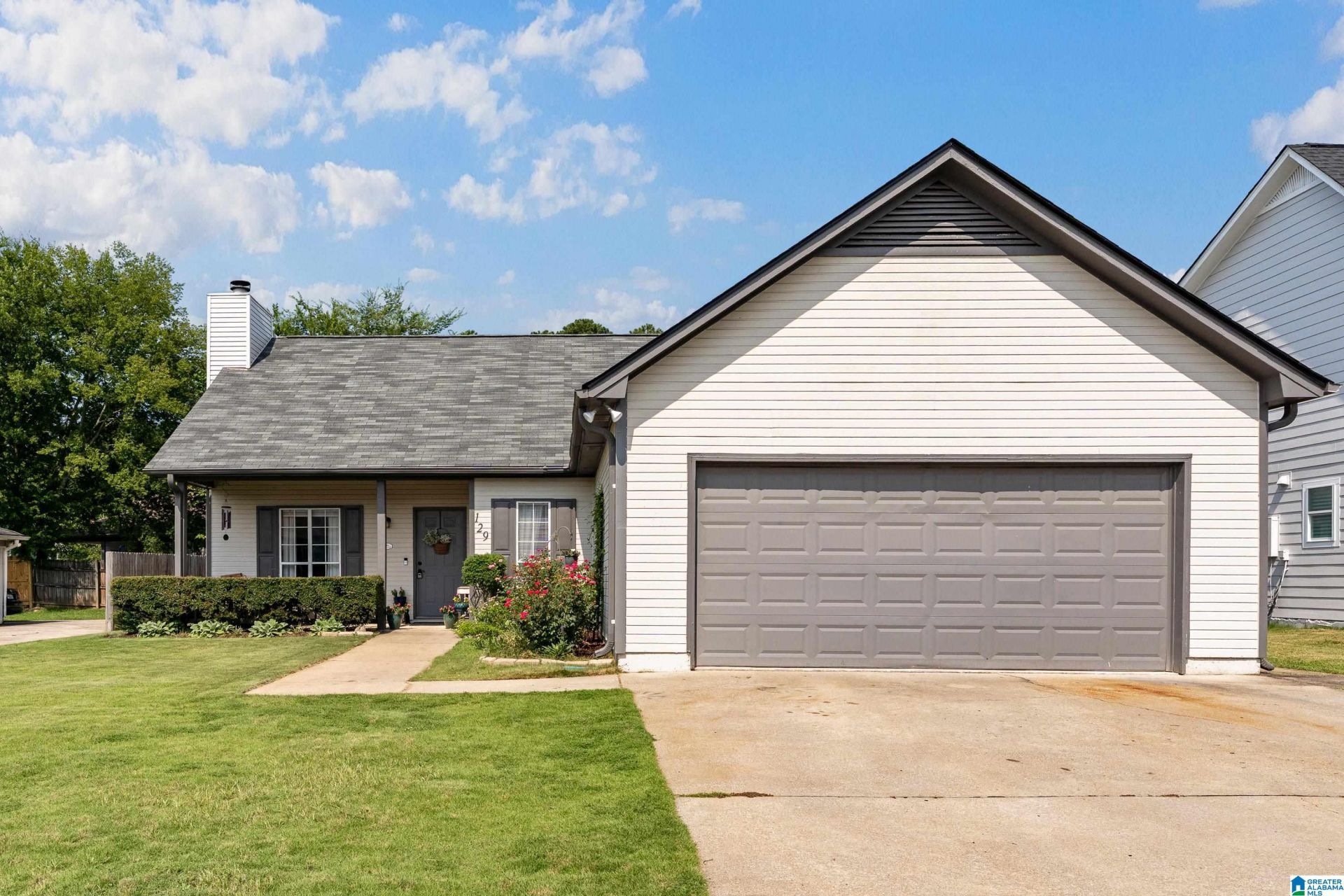 129 Cambridge Pointe Drive, Alabaster, AL 35007 Main Photo