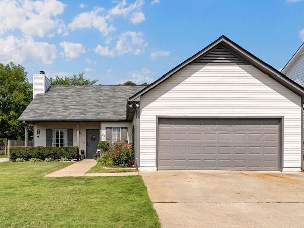 129 CAMBRIDGE POINTE DRIVE, ALABASTER, AL 35007