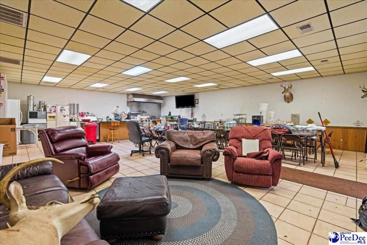 816 Olanta Hwy. Photo 44