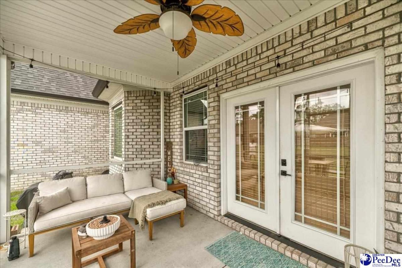 617 Greensward Dr. Photo 43
