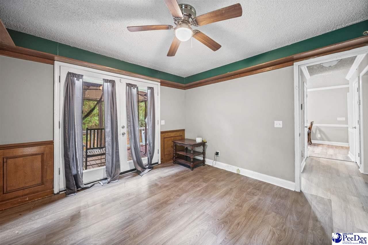261 Lakeside Drive Photo 13