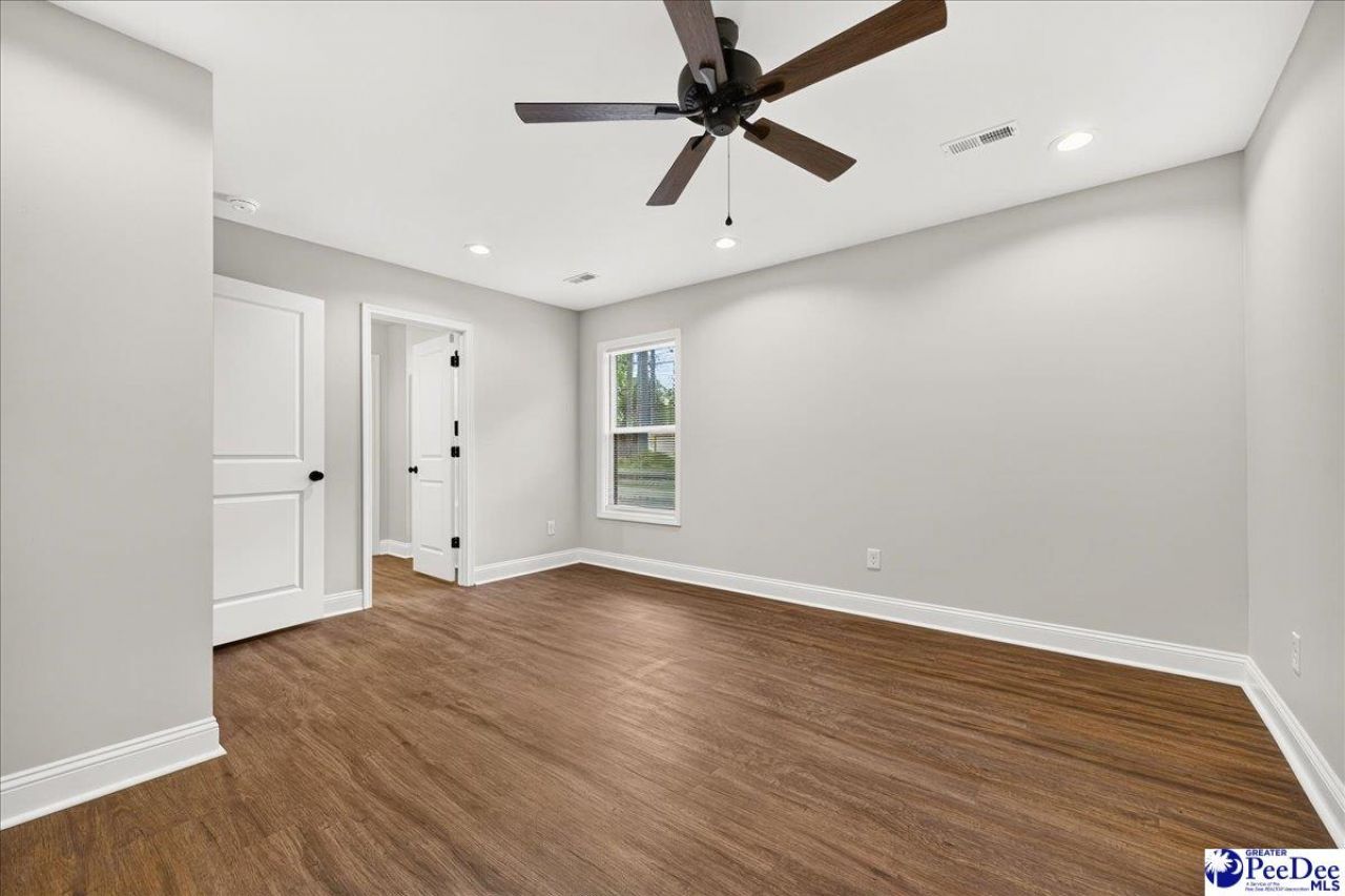201 Pine Street Photo 19