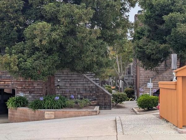 461 Dela Vina Avenue, Unit 104, Monterey, CA 93940